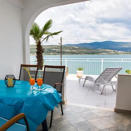 Apartment Apartmans And Studios Ana *