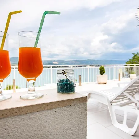 Appartement Apartmans And Ana