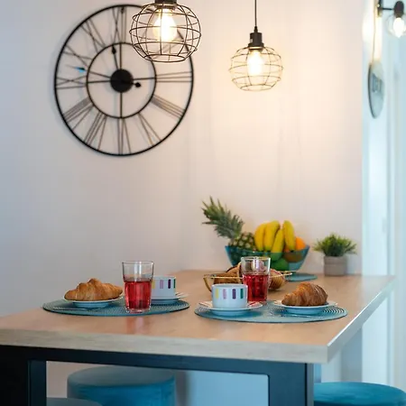 Apartmans And Ana Appartement *