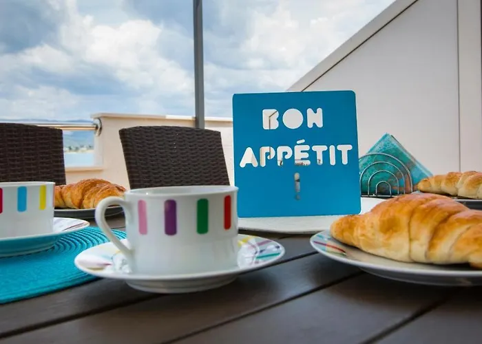 Lägenhet Apartmans And Ana