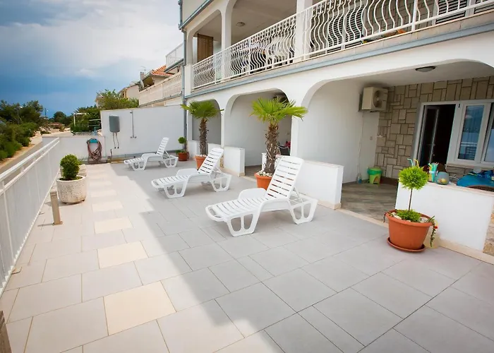 Apartmans And Ana Appartement