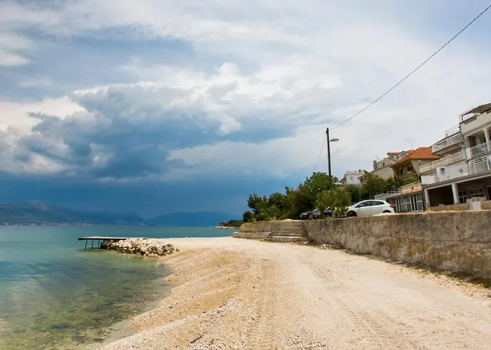 Apartmans And Ana Lägenhet Trogir